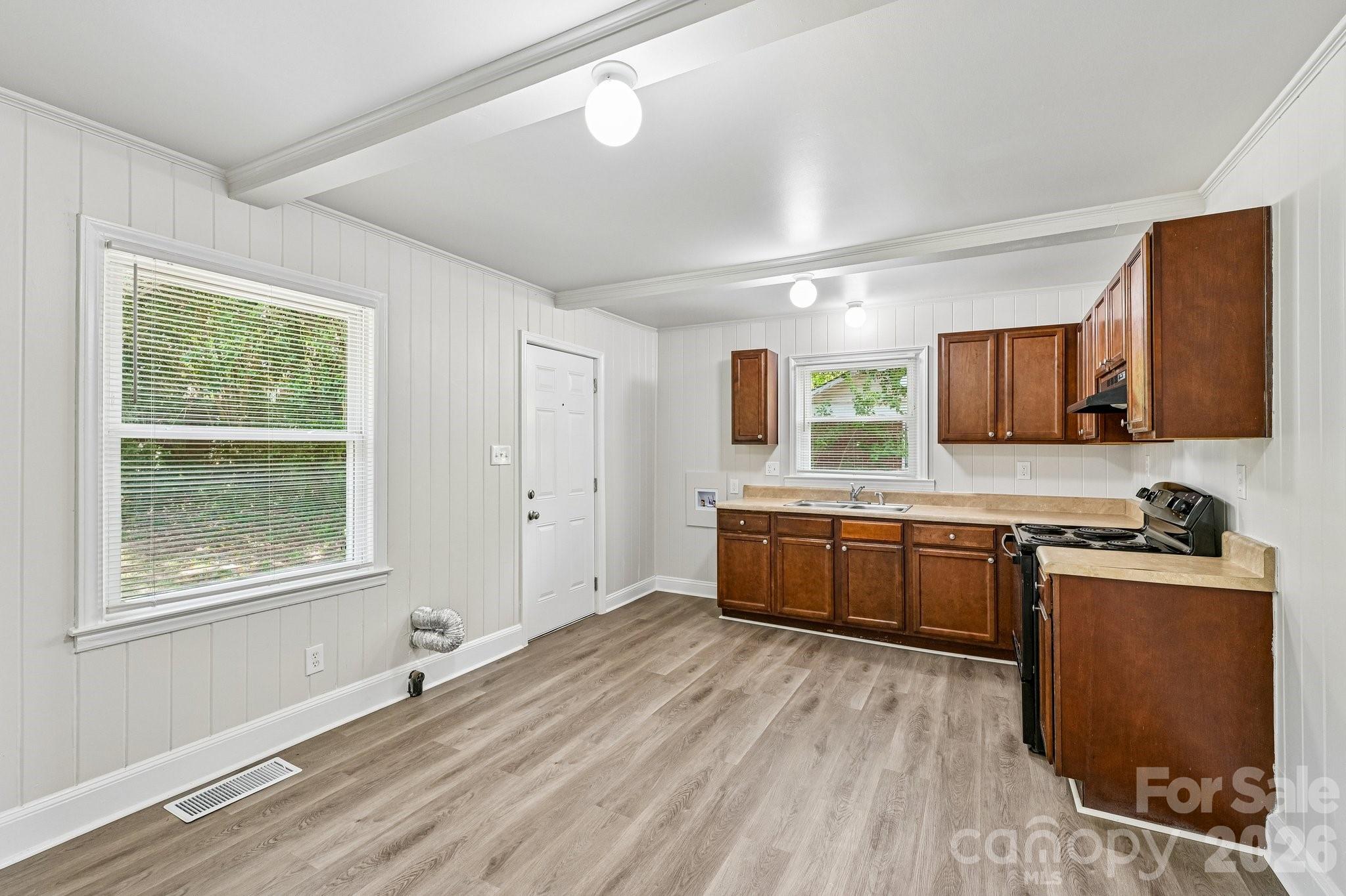 3935 Crestridge Drive Charlotte NC 28217