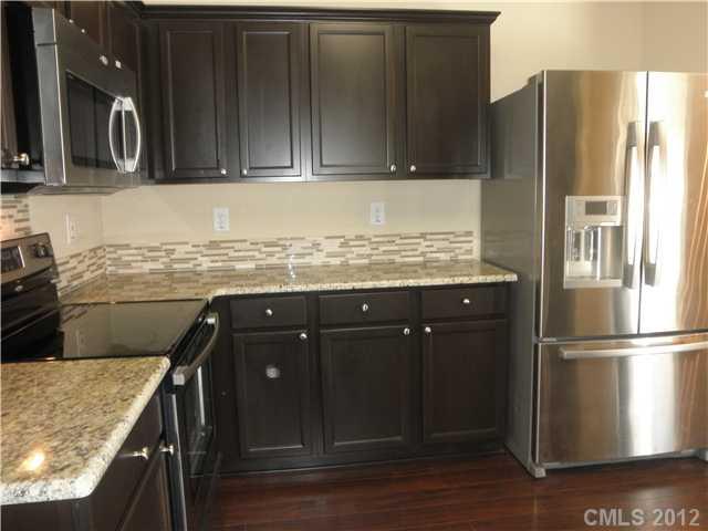 8938 Chalkstone Road Charlotte NC 28216