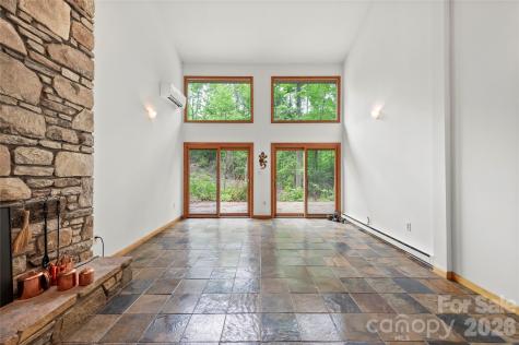 1483 Old Fort Road Fairview NC 28730