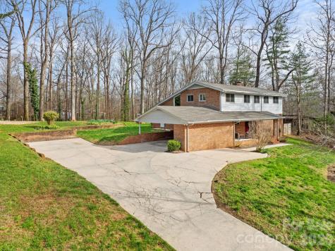 5313 Montevista Drive Greensboro NC 27407