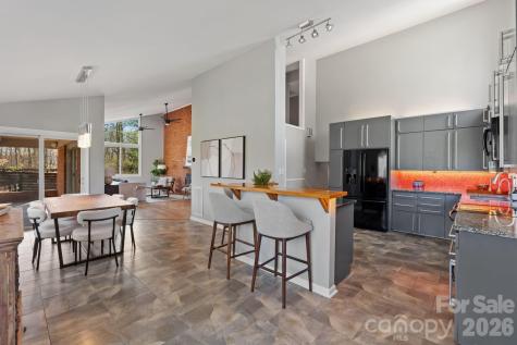 5313 Montevista Drive Greensboro NC 27407