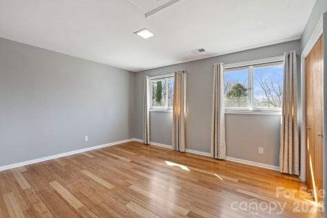 5313 Montevista Drive Greensboro NC 27407