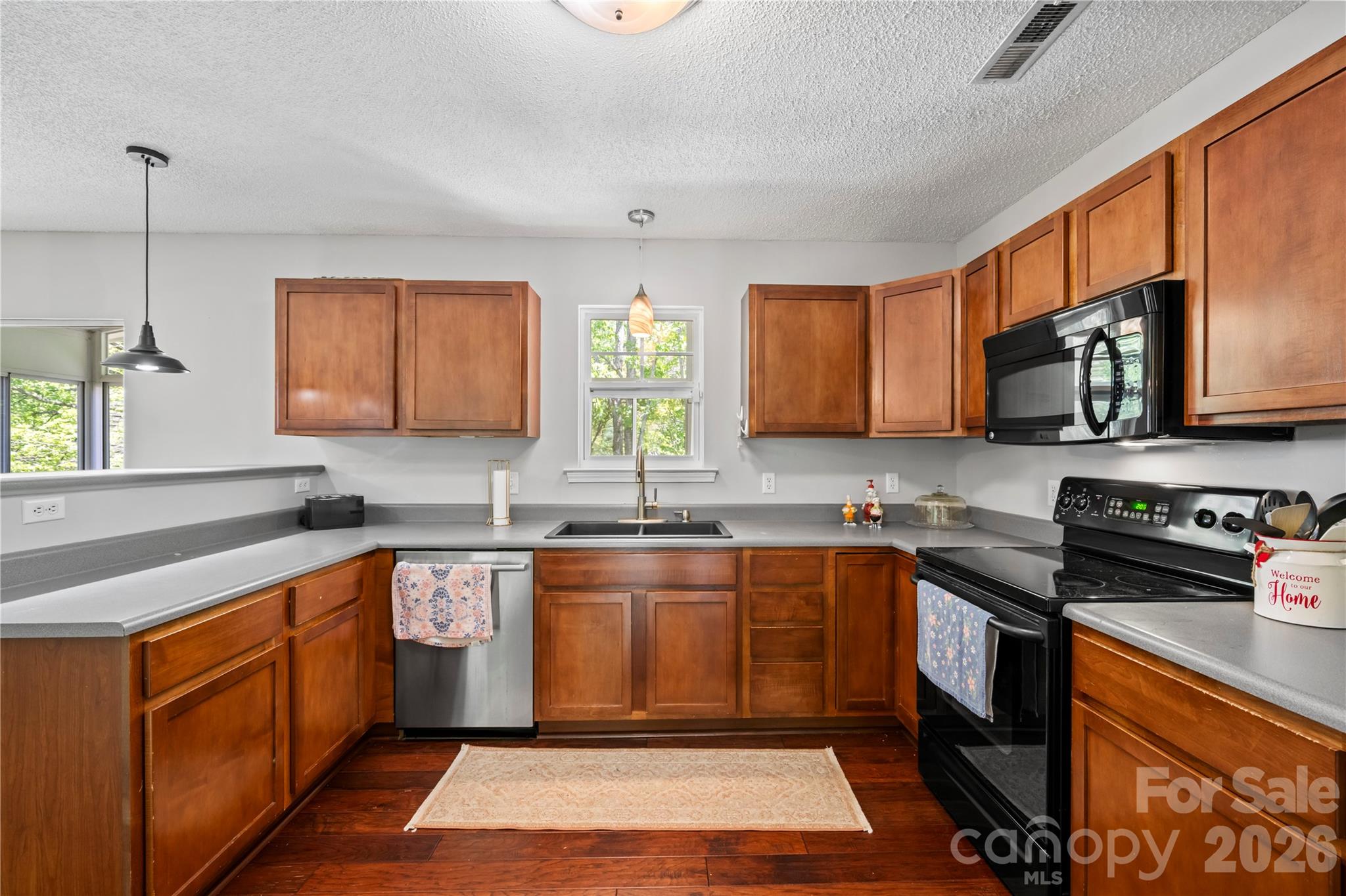 27 Sunview Circle Arden NC 28704