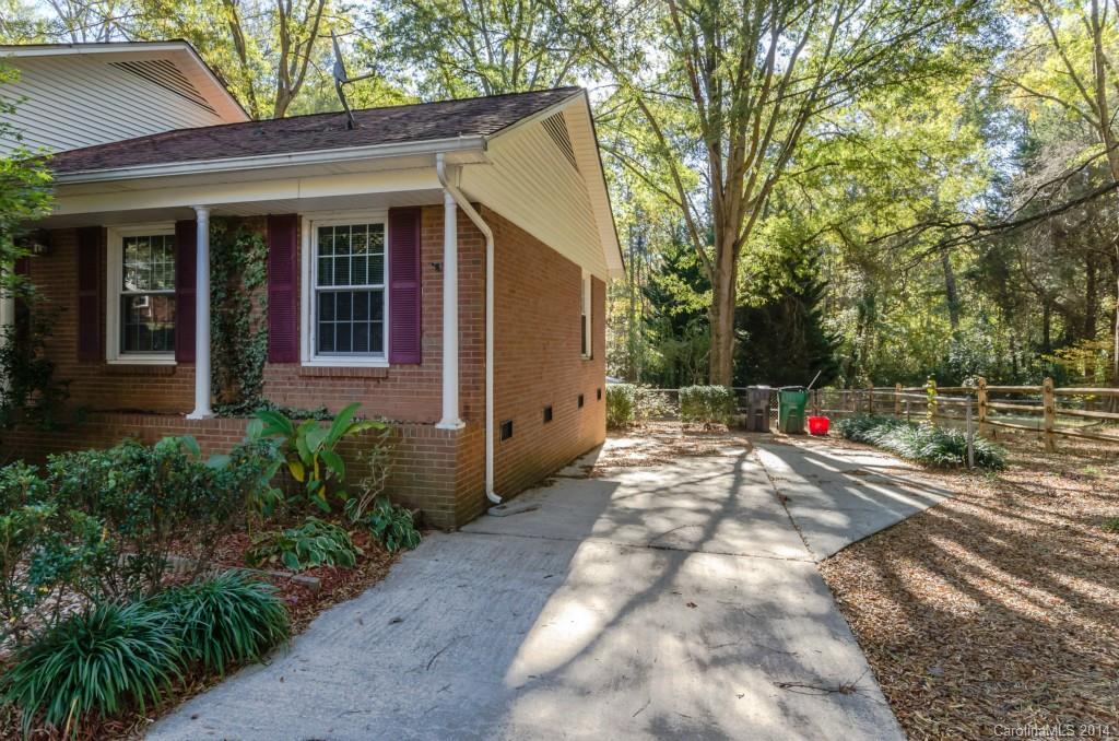 743 Pineborough Road Charlotte NC 28212