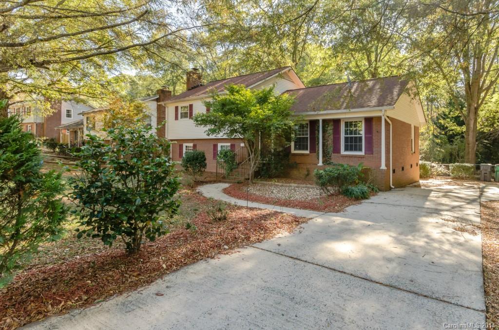 743 Pineborough Road Charlotte NC 28212