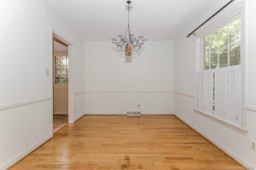 743 Pineborough Road Charlotte NC 28212
