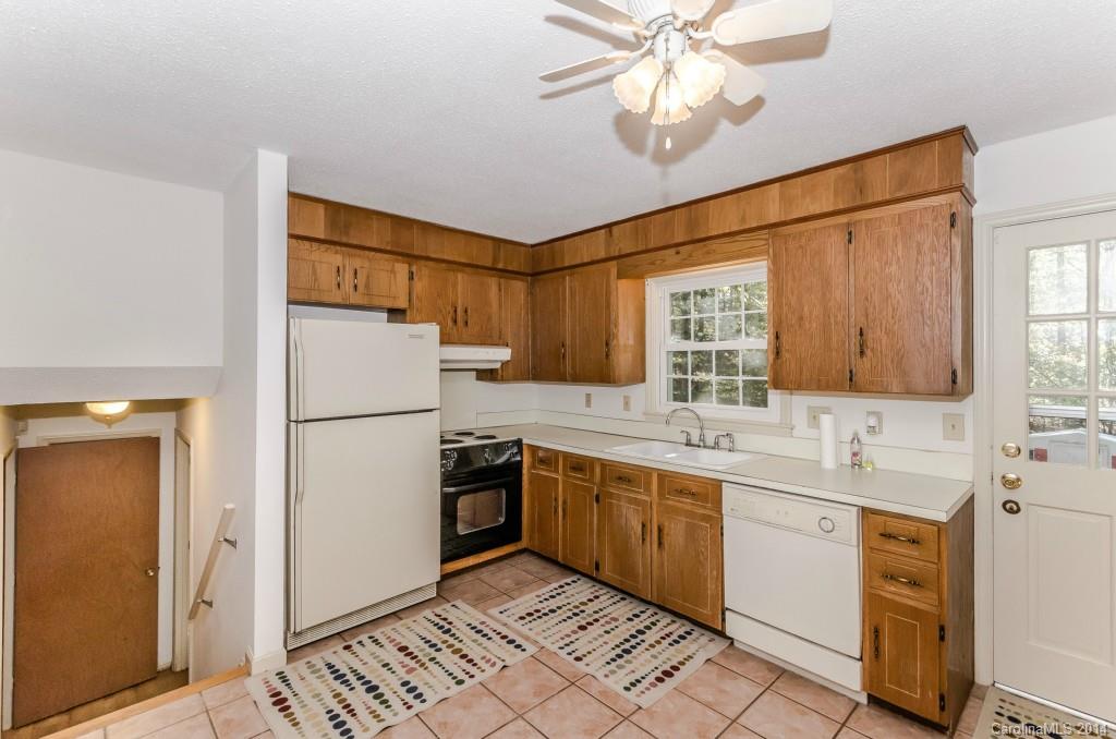 743 Pineborough Road Charlotte NC 28212