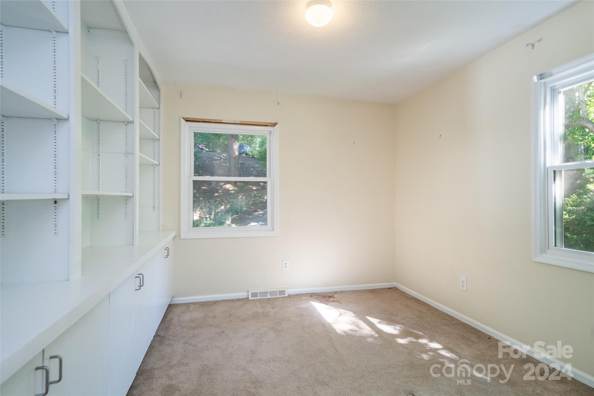 32 Brookcliff Drive Asheville NC 28804