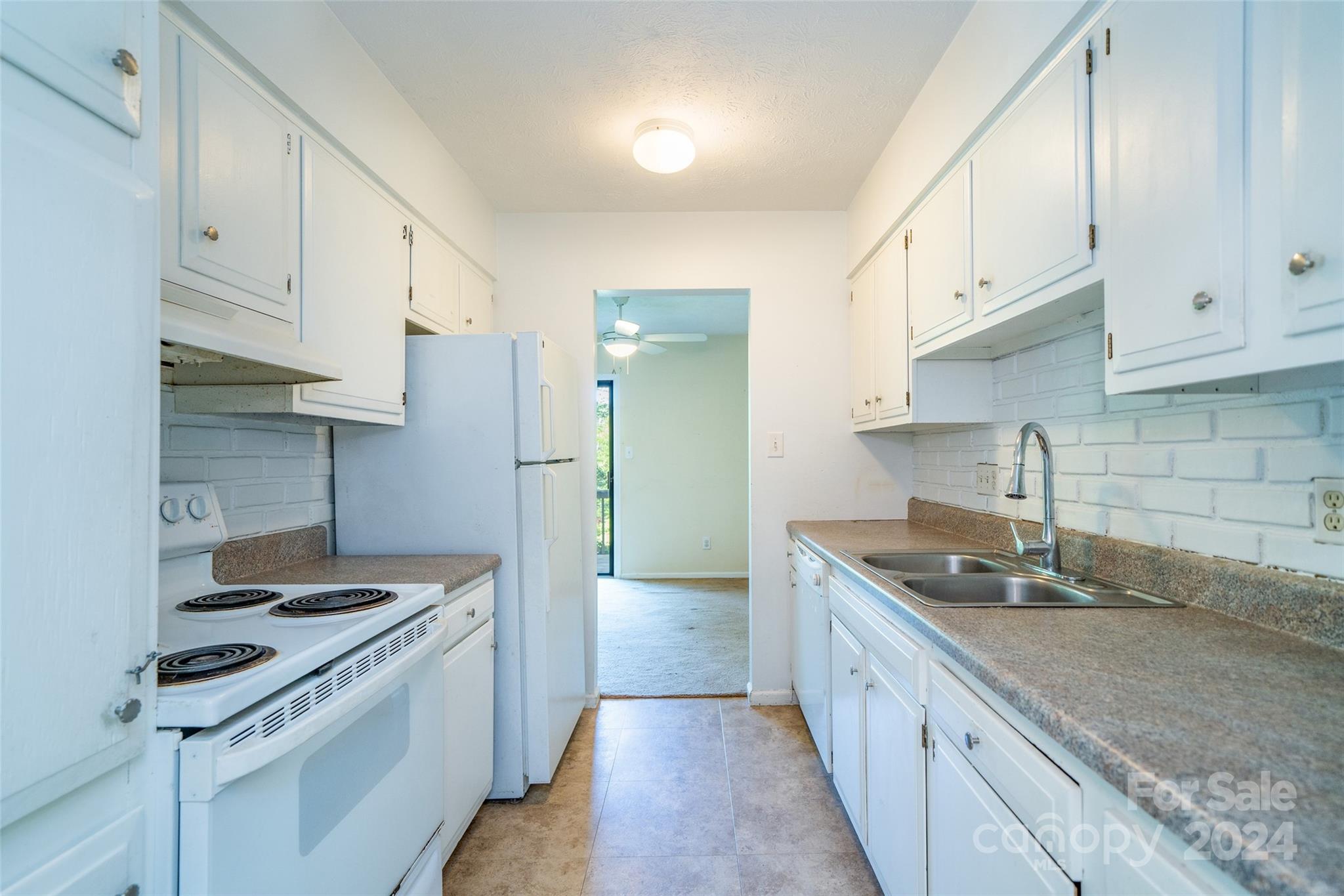 32 Brookcliff Drive Asheville NC 28804