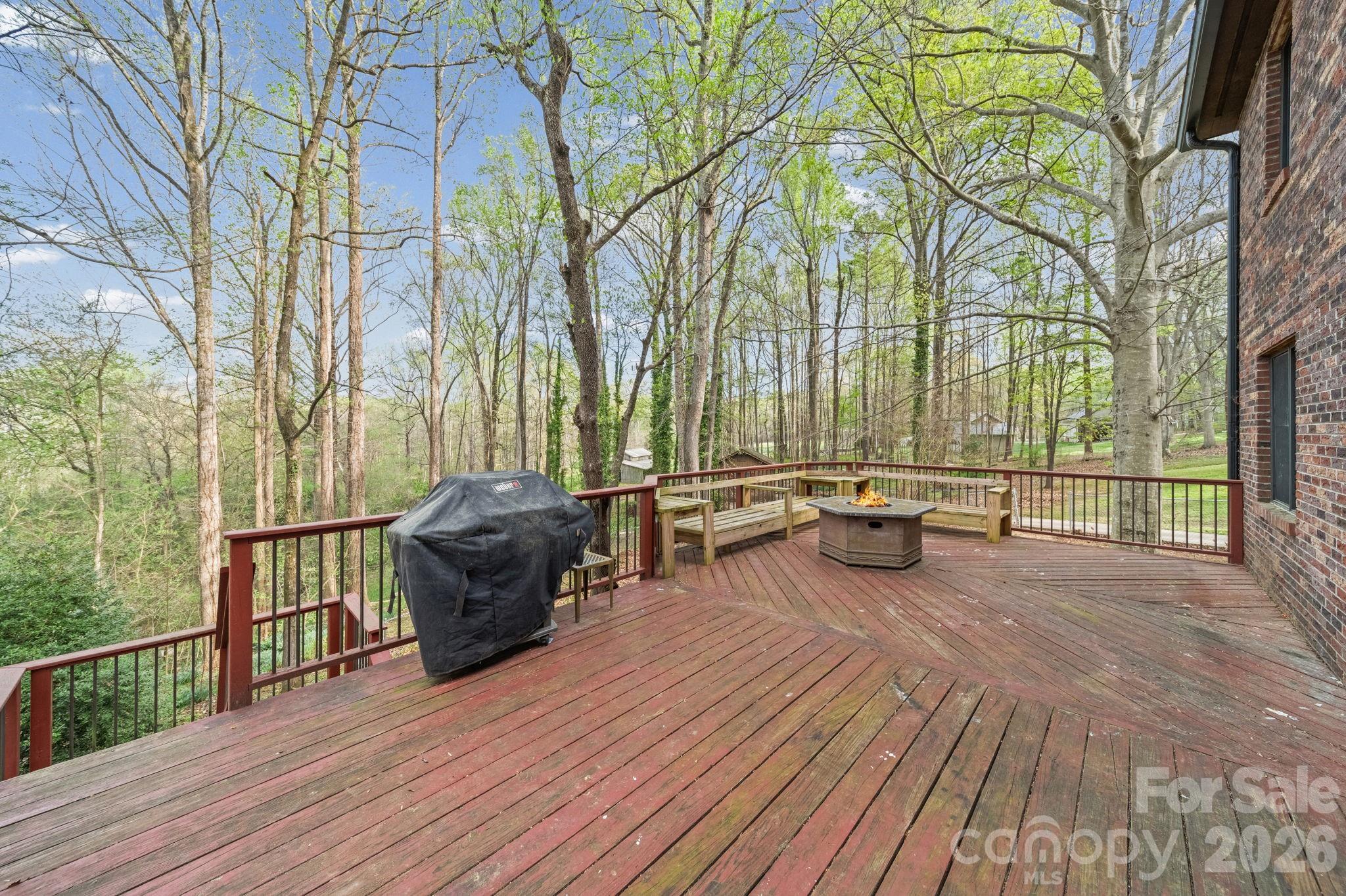 200 Maple Court Lexington NC 27295