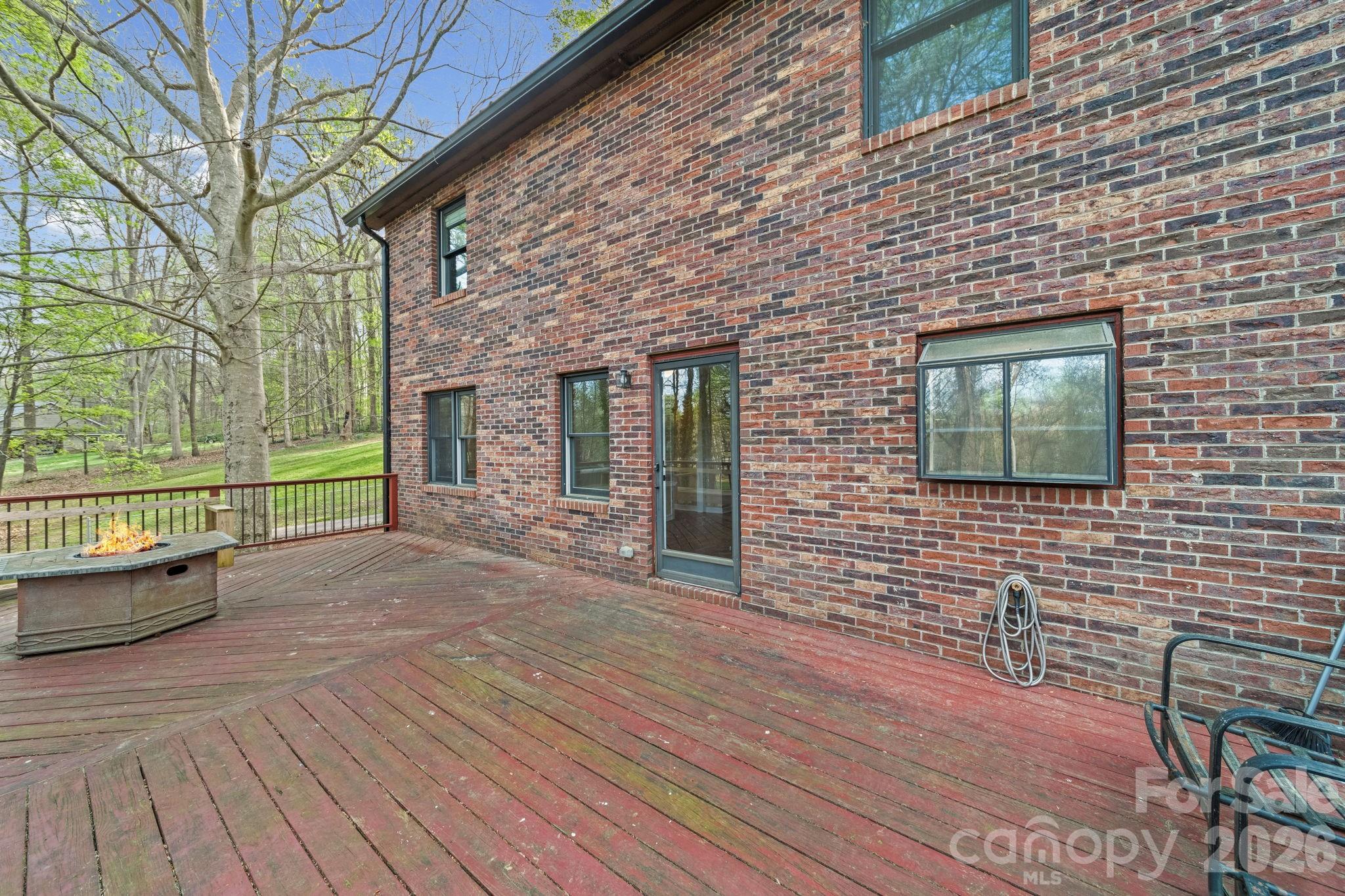 200 Maple Court Lexington NC 27295
