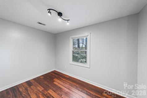 200 Maple Court Lexington NC 27295