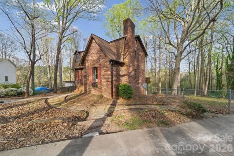 200 Maple Court Lexington NC 27295