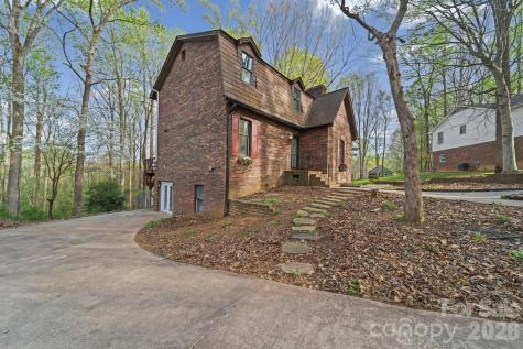 200 Maple Court Lexington NC 27295