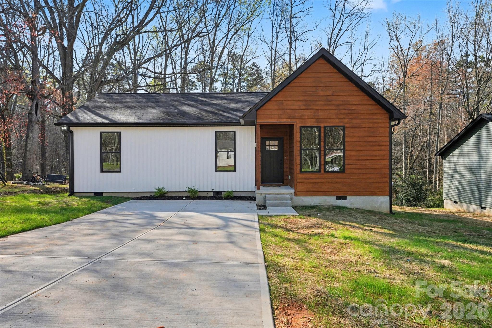 425 W Ballard Street Cherryville NC 28021