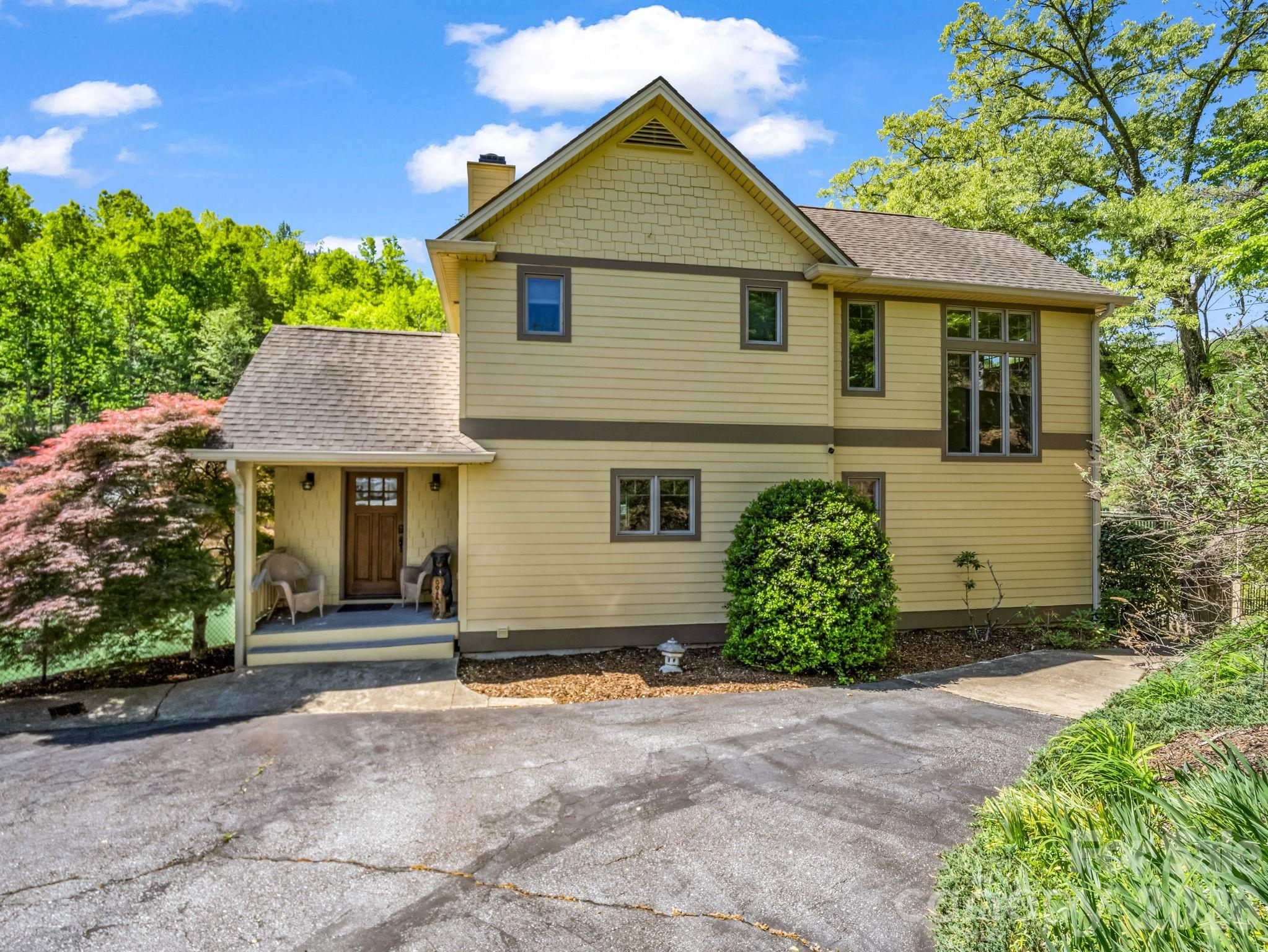 105 Tryon Bay Circle Lake Lure NC 28746