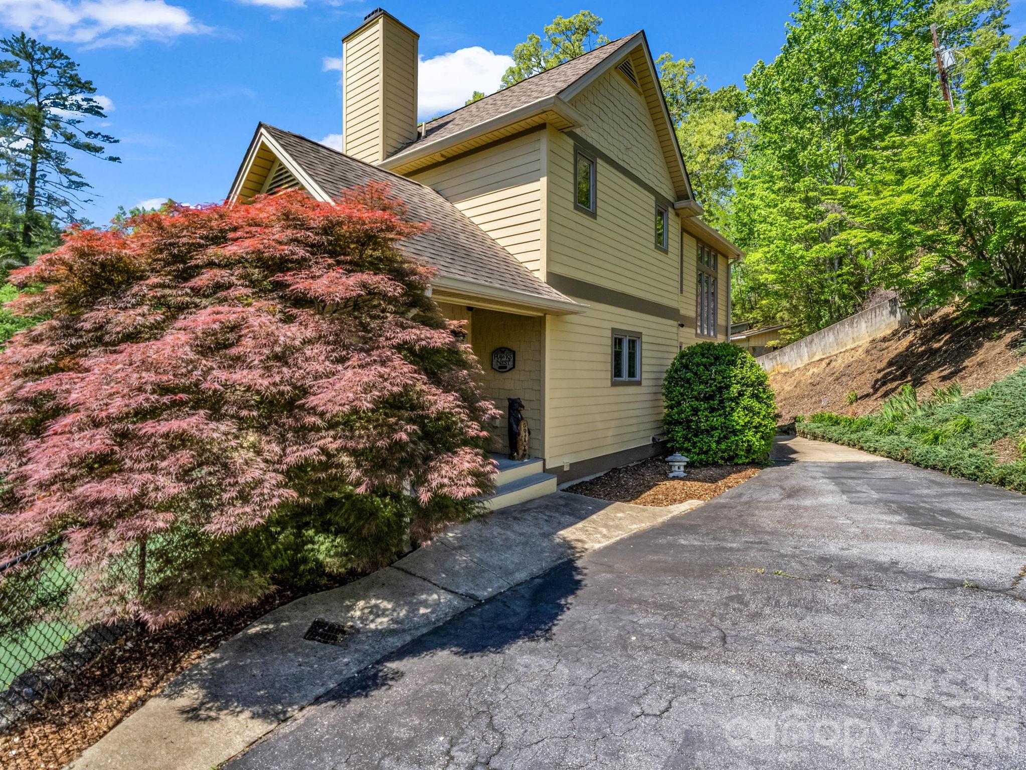 105 Tryon Bay Circle Lake Lure NC 28746