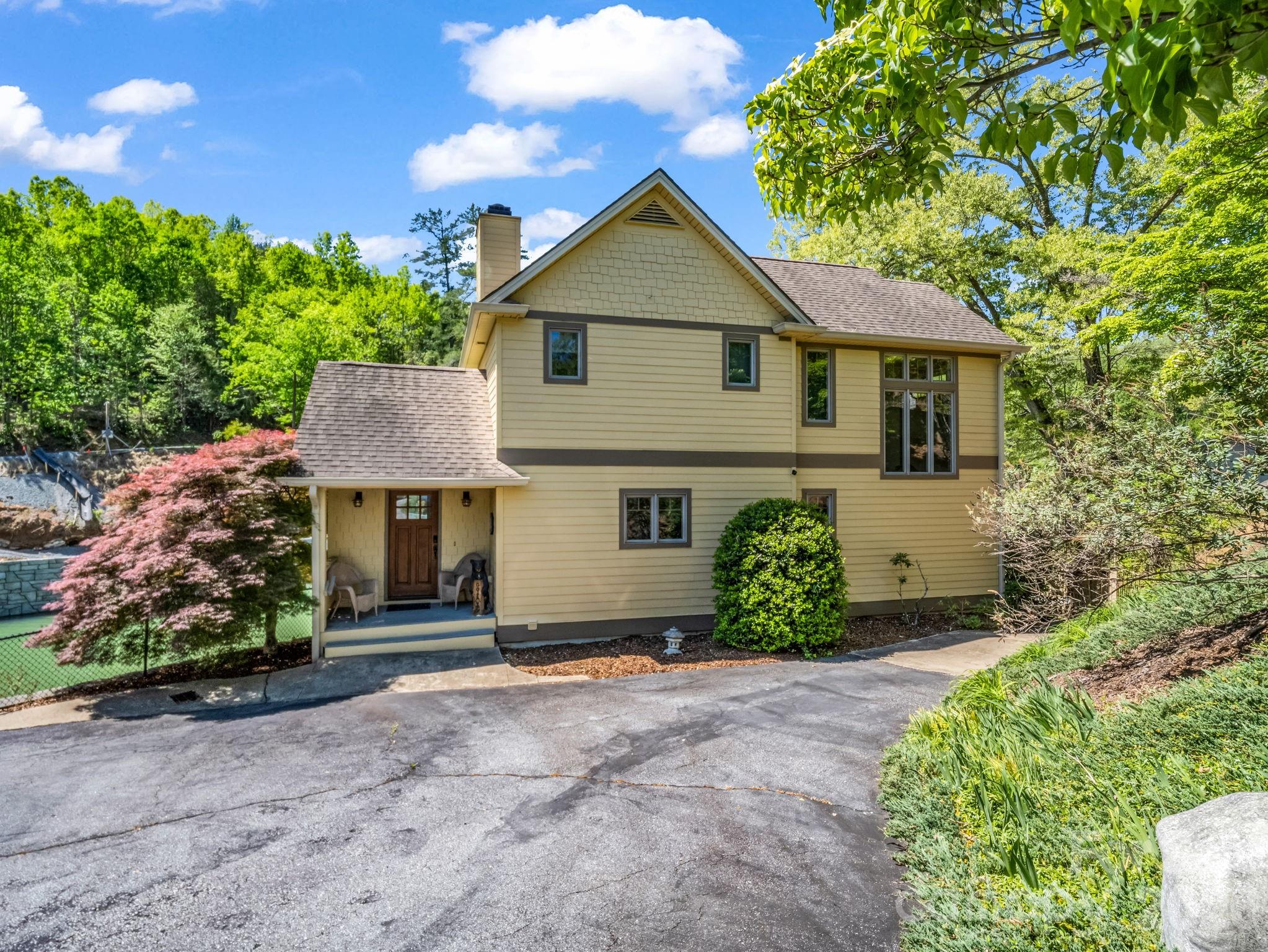 105 Tryon Bay Circle Lake Lure NC 28746