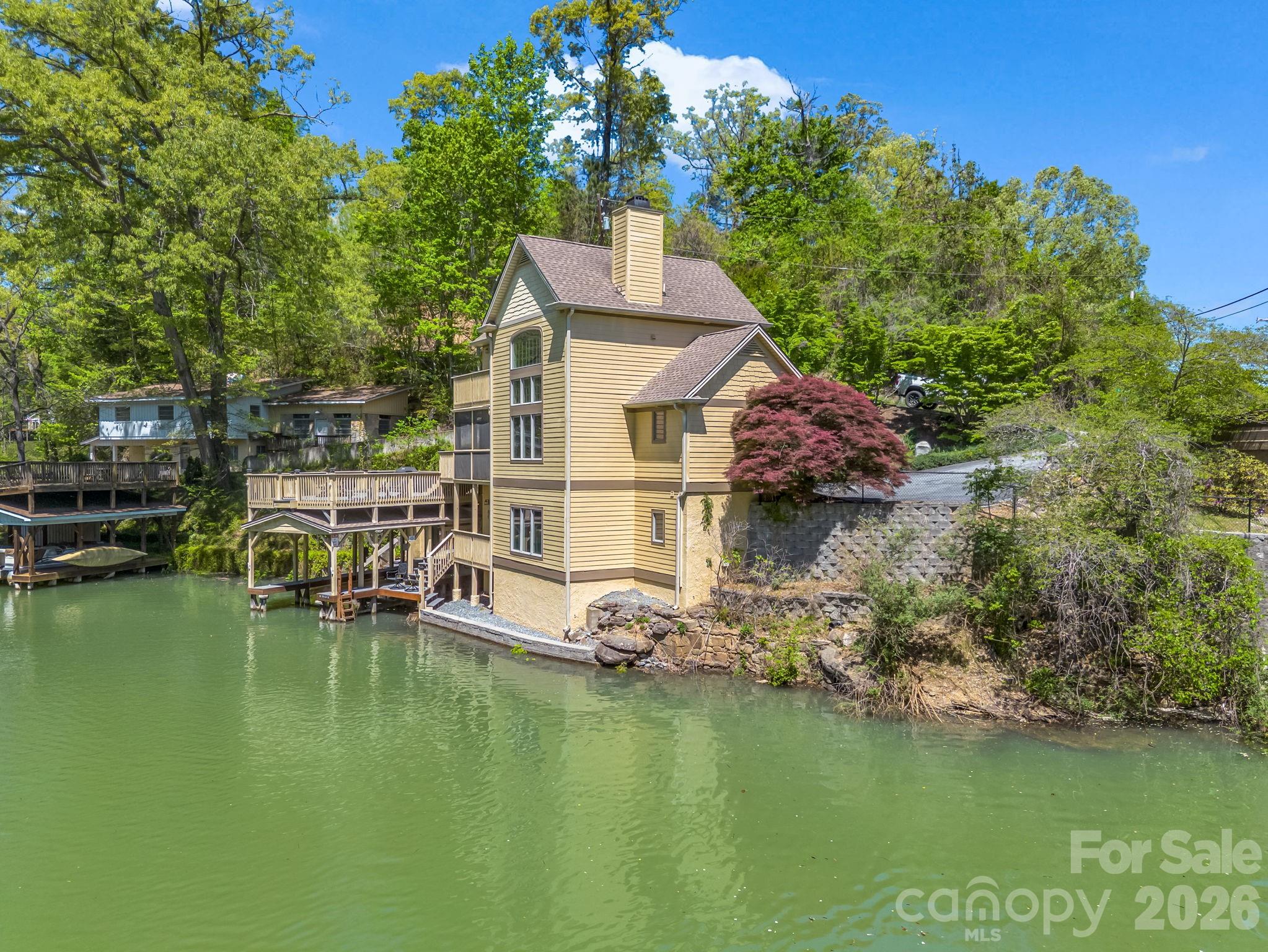 105 Tryon Bay Circle Lake Lure NC 28746