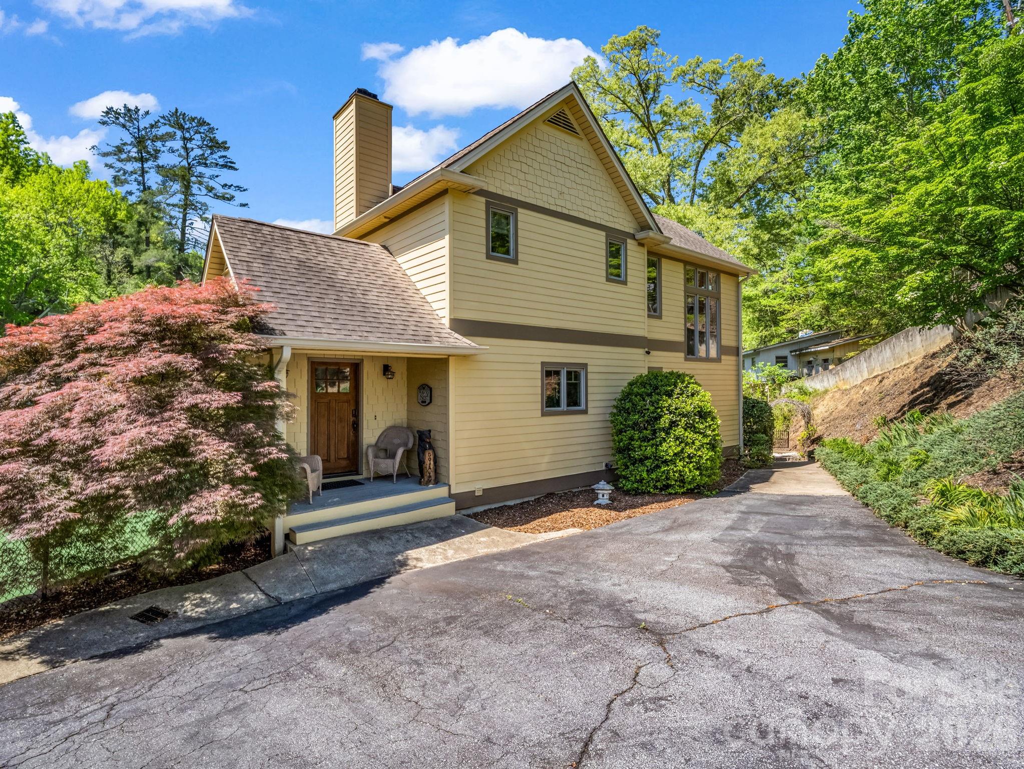 105 Tryon Bay Circle Lake Lure NC 28746