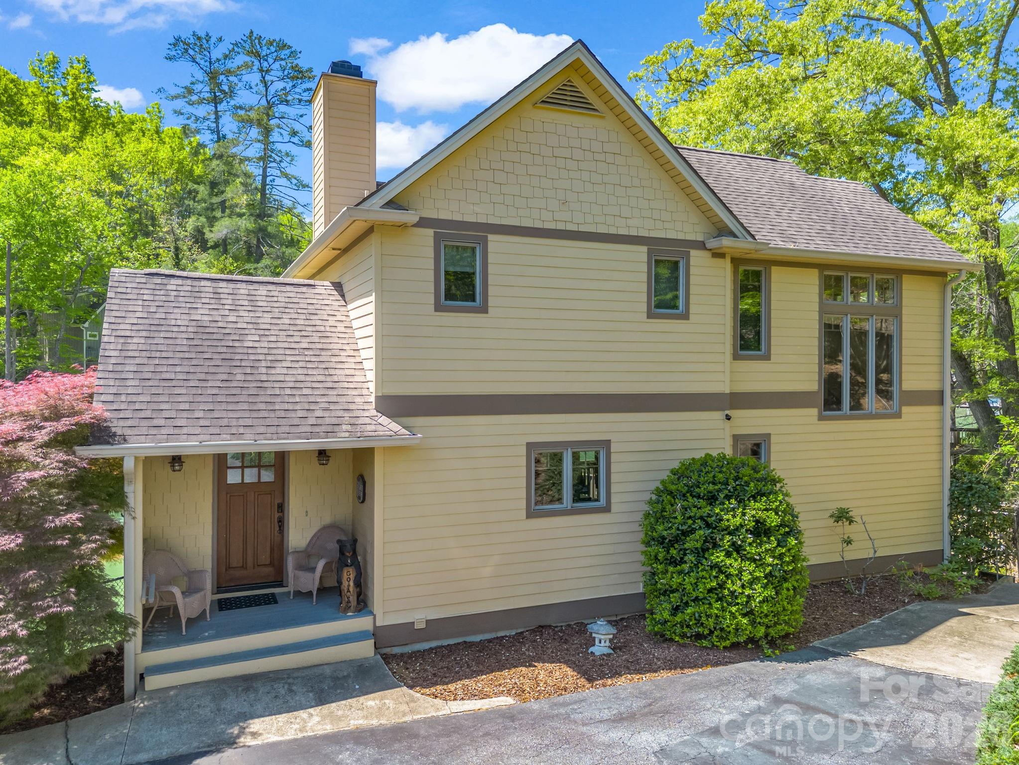 105 Tryon Bay Circle Lake Lure NC 28746
