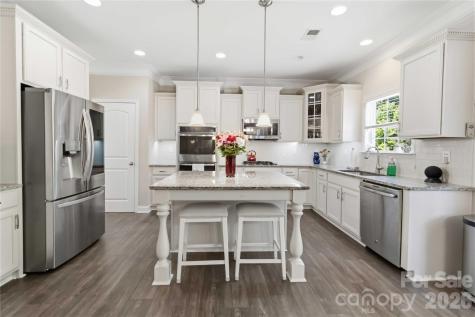 125 Annatto Way Tega Cay SC 29708