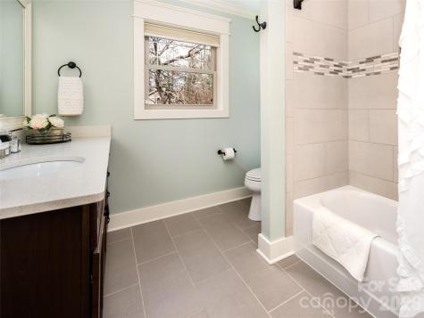 27 Slippery Rock Drive Fletcher NC 28732