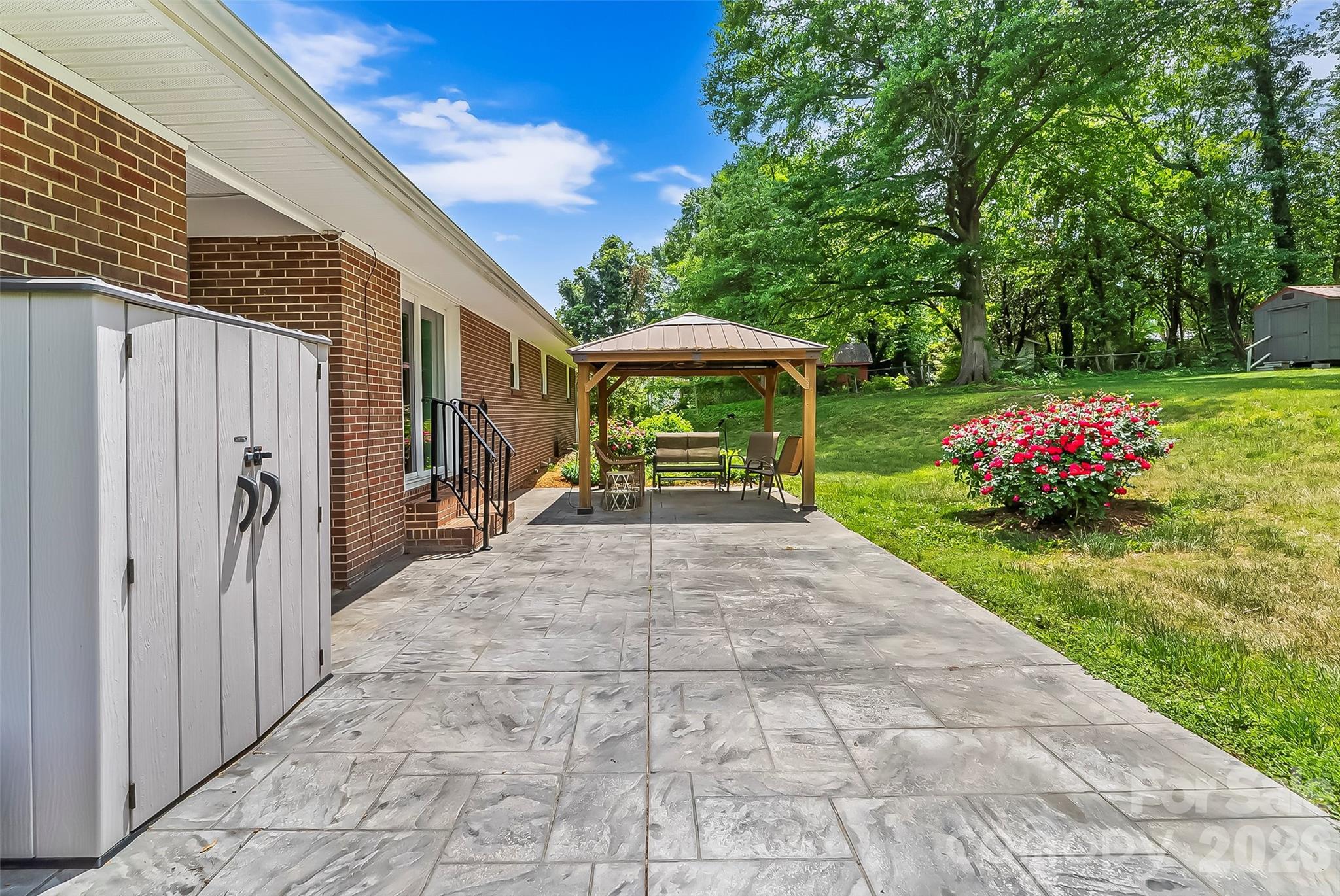 1573 11th Street NW Hickory NC 28601