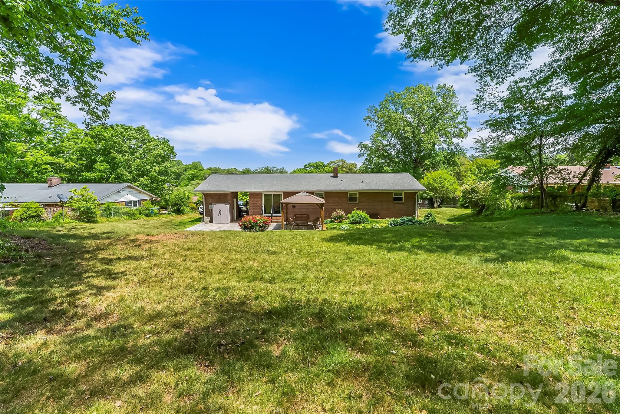 1573 11th Street NW Hickory NC 28601