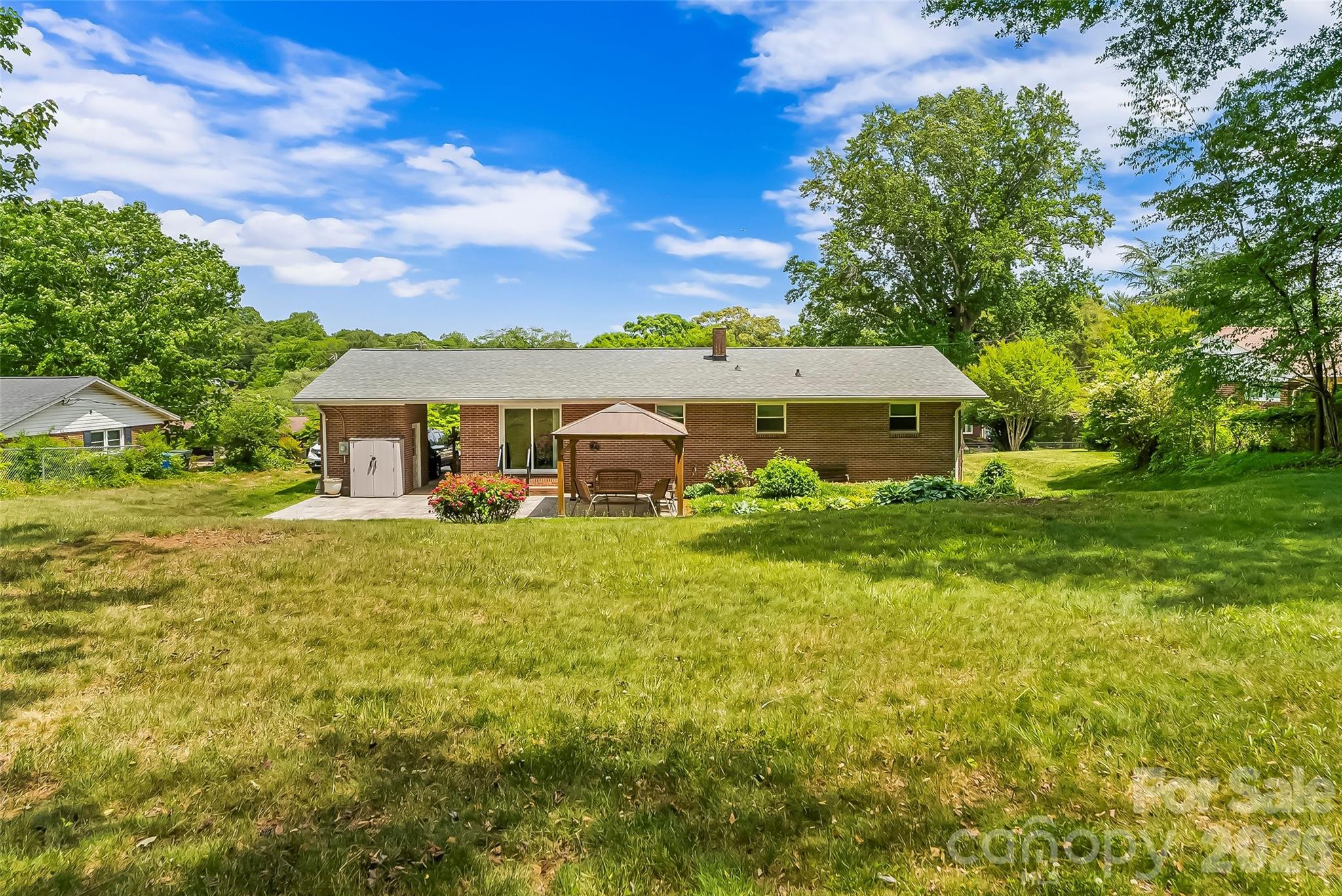 1573 11th Street NW Hickory NC 28601