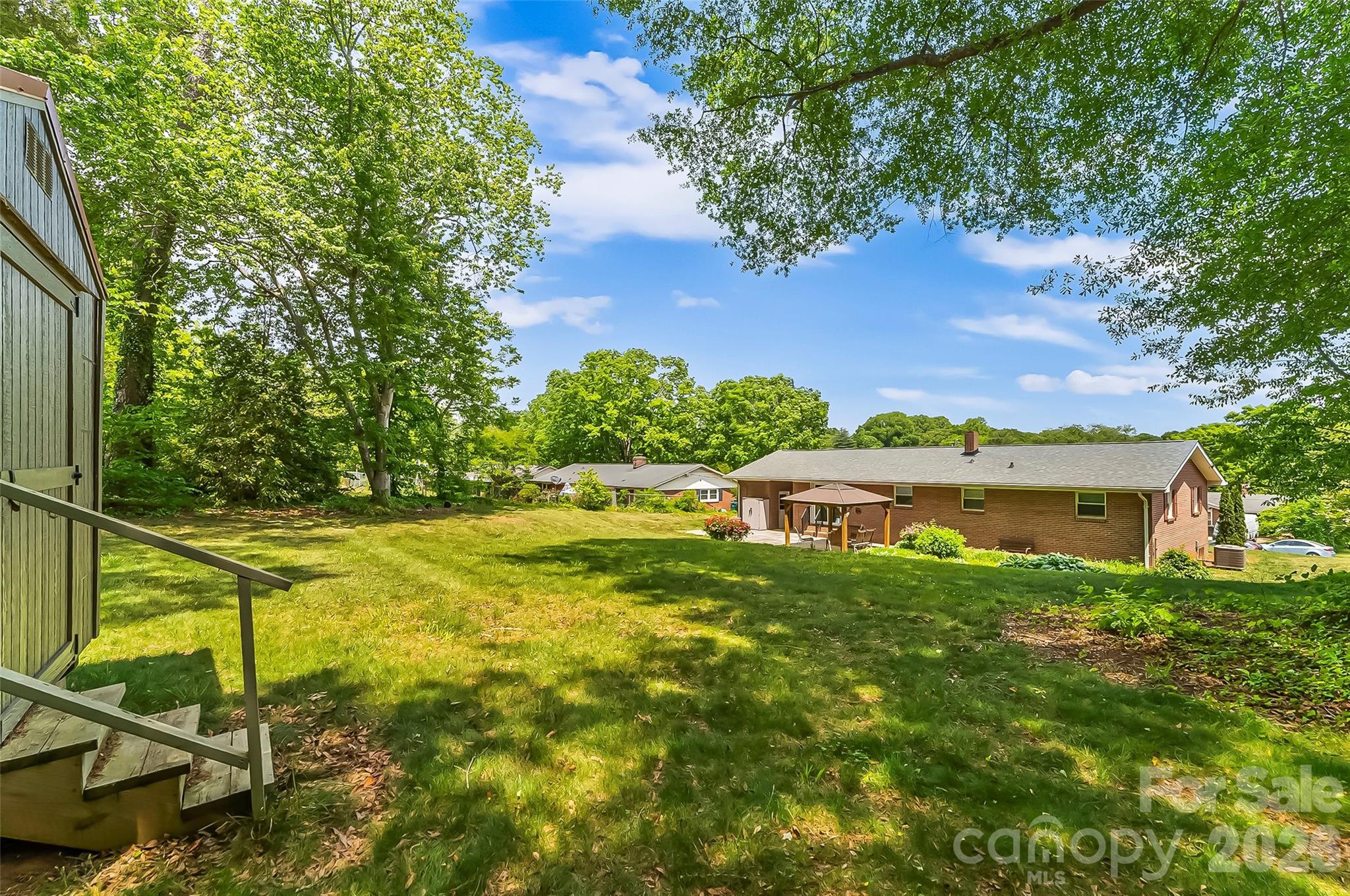 1573 11th Street NW Hickory NC 28601