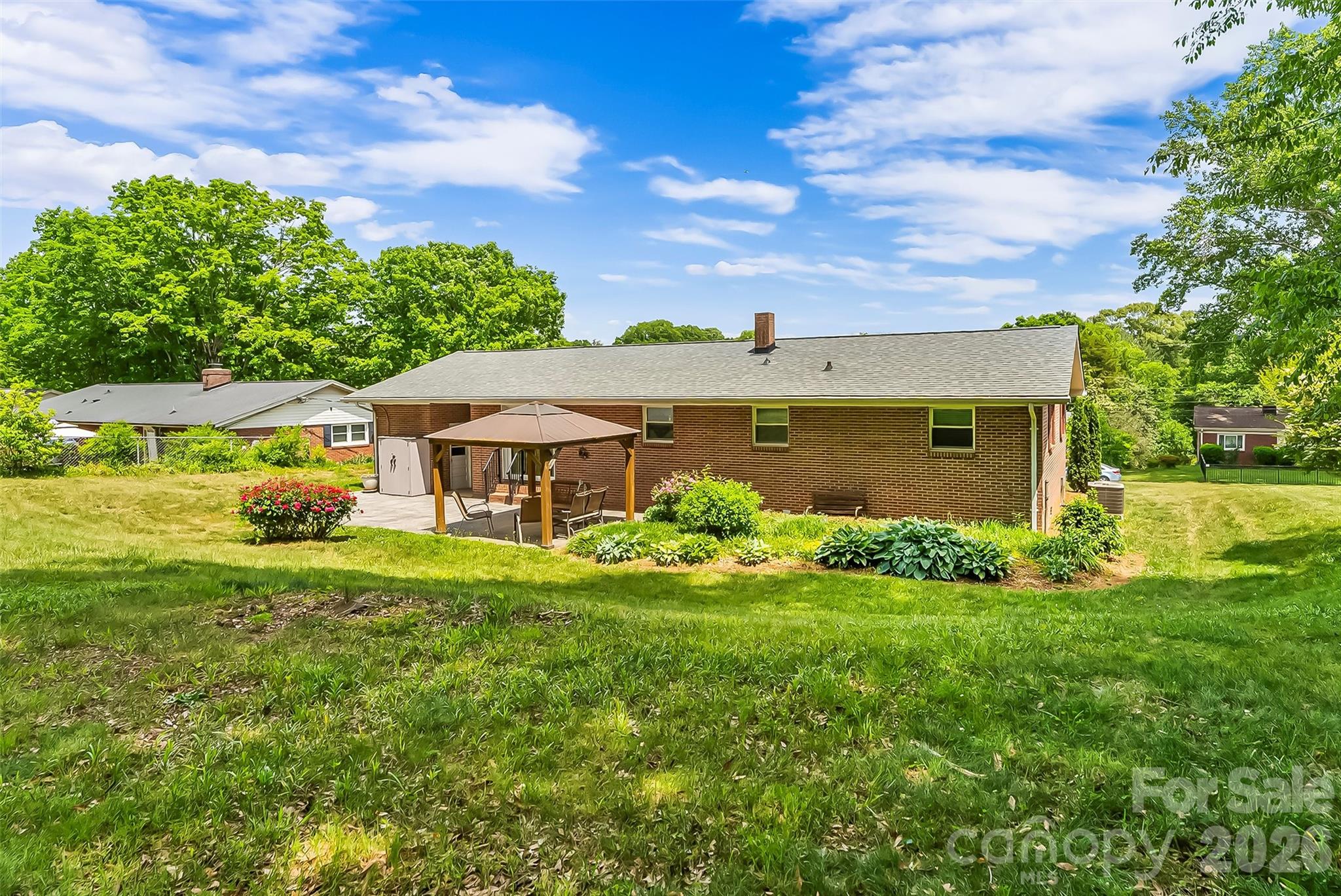 1573 11th Street NW Hickory NC 28601