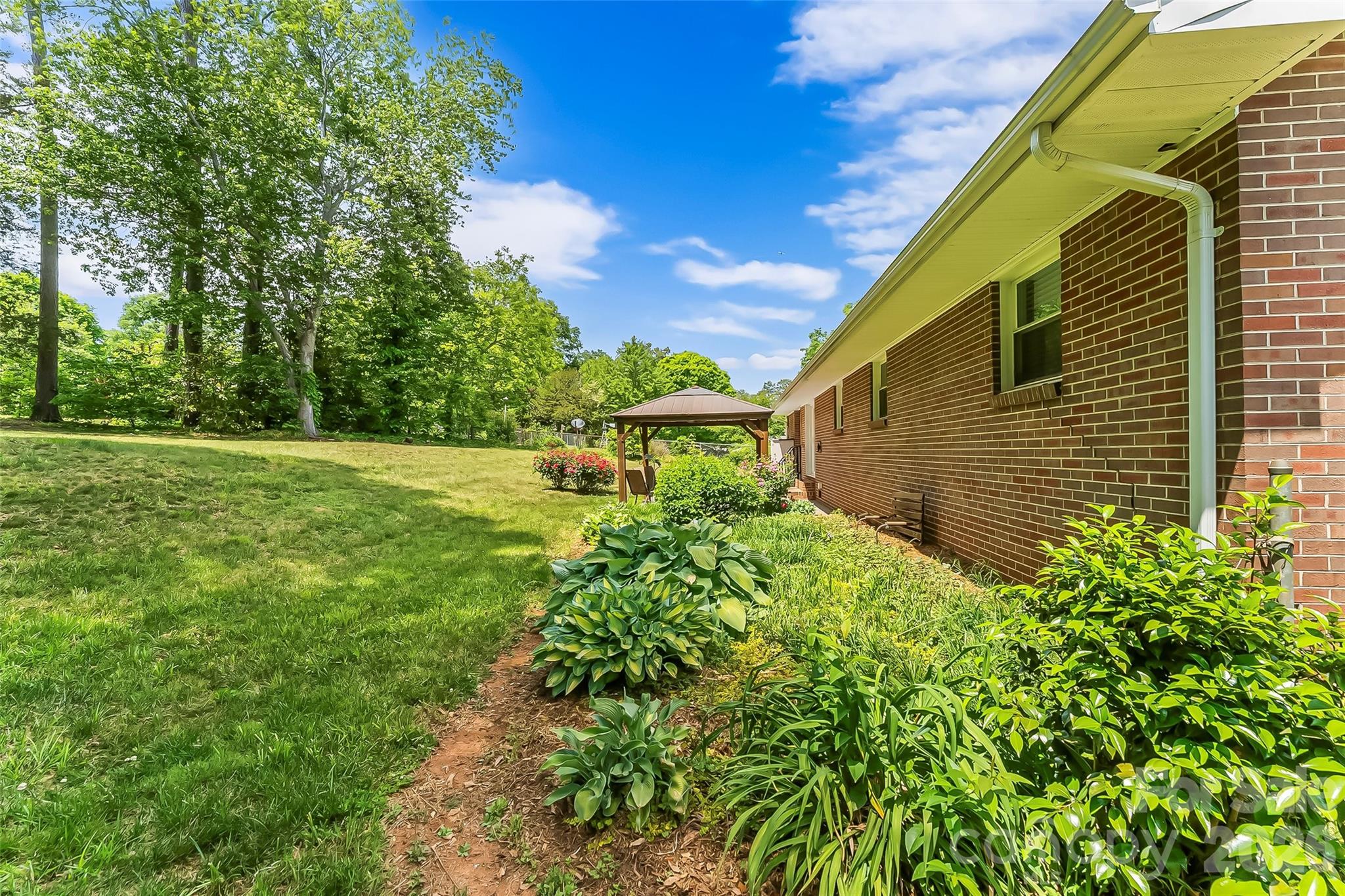 1573 11th Street NW Hickory NC 28601