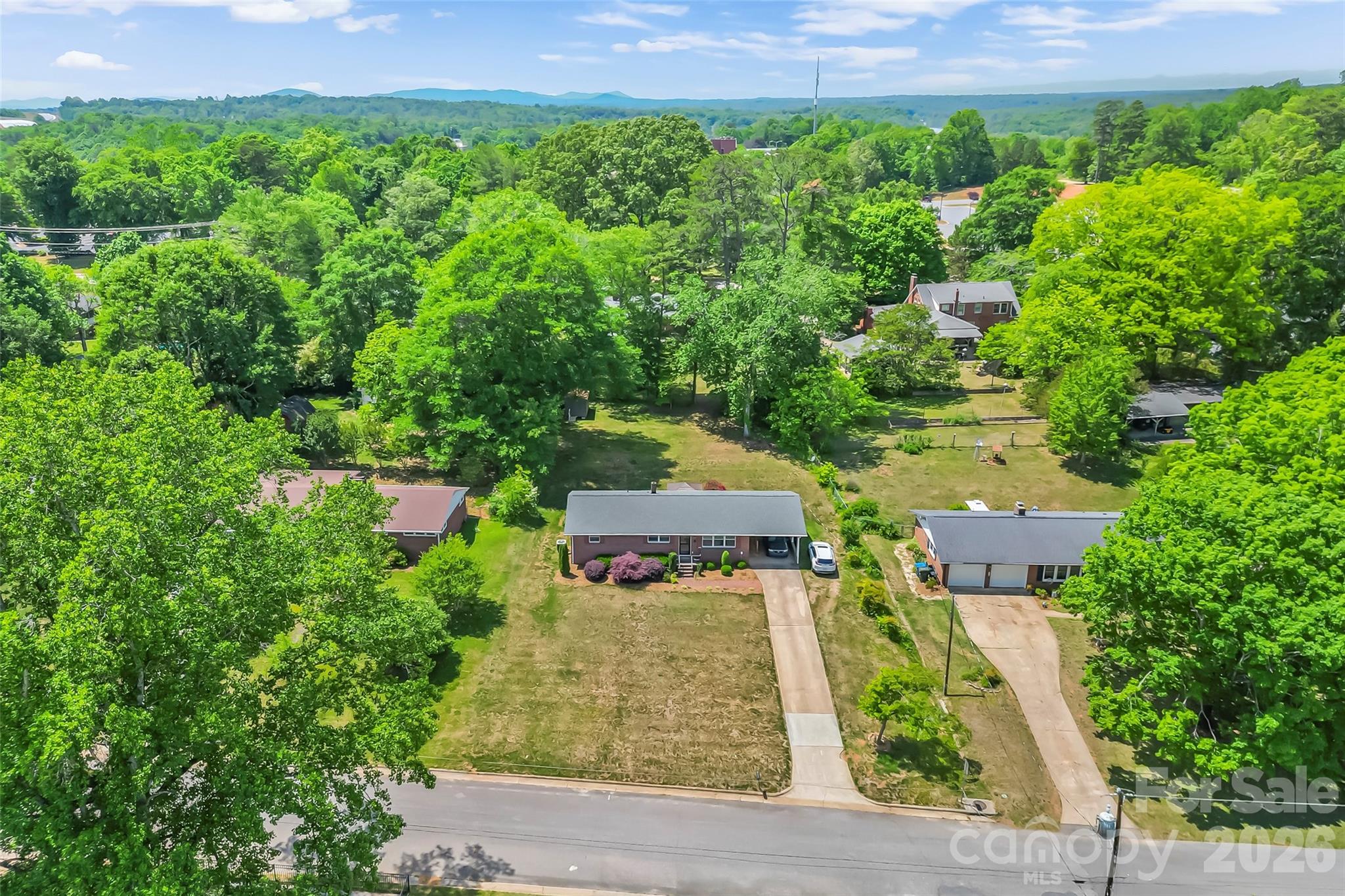 1573 11th Street NW Hickory NC 28601
