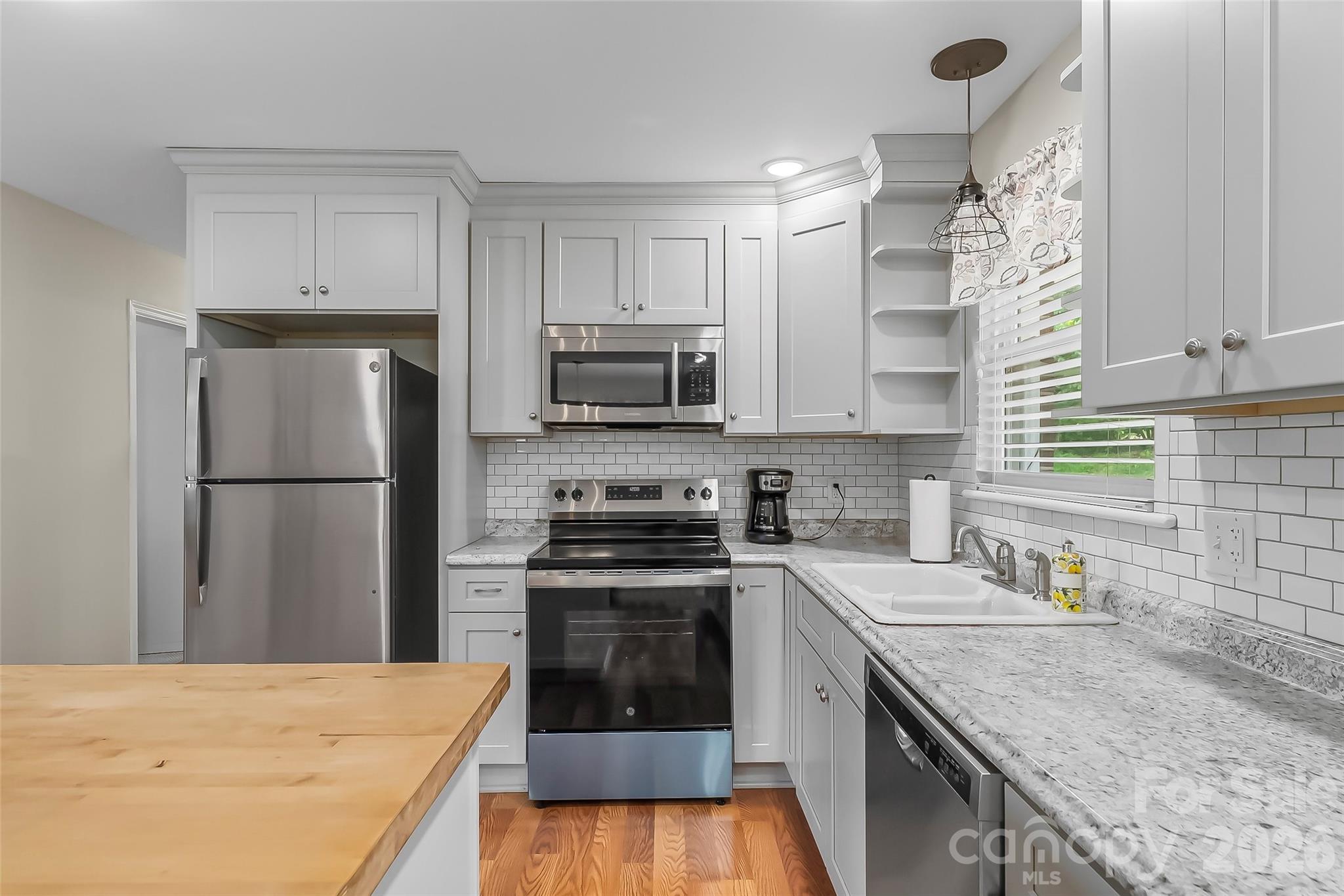 1573 11th Street NW Hickory NC 28601