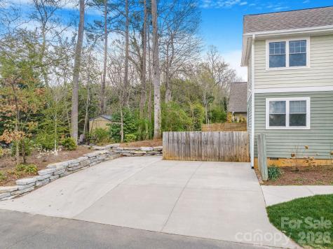 8 Lamar Avenue Asheville NC 28803
