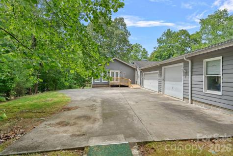 5215 Club View Drive Concord NC 28025