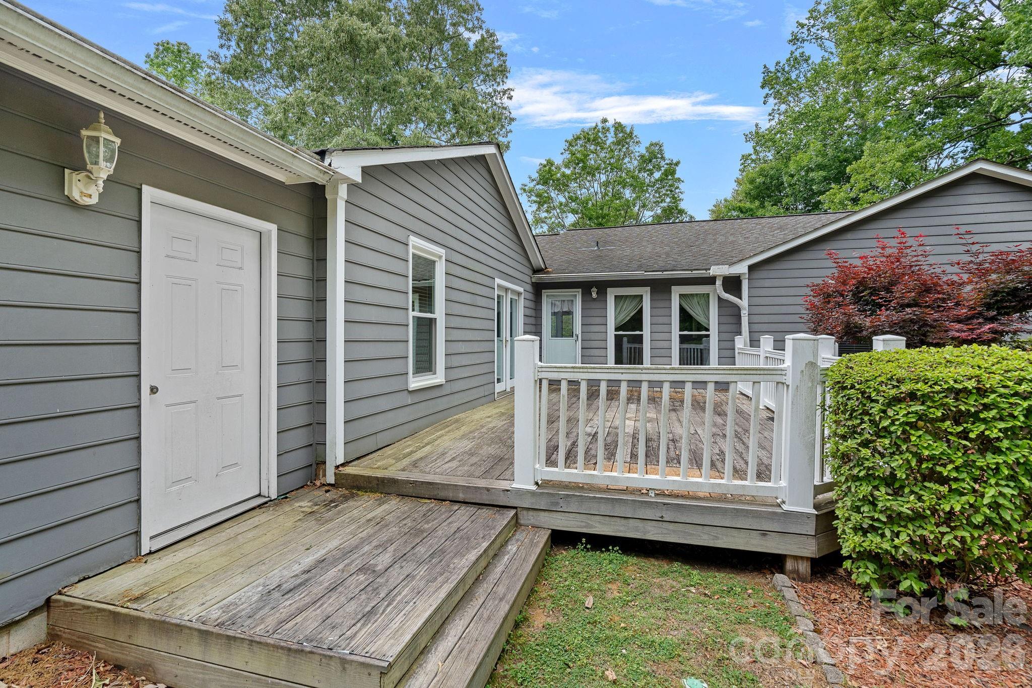 5215 Club View Drive Concord NC 28025