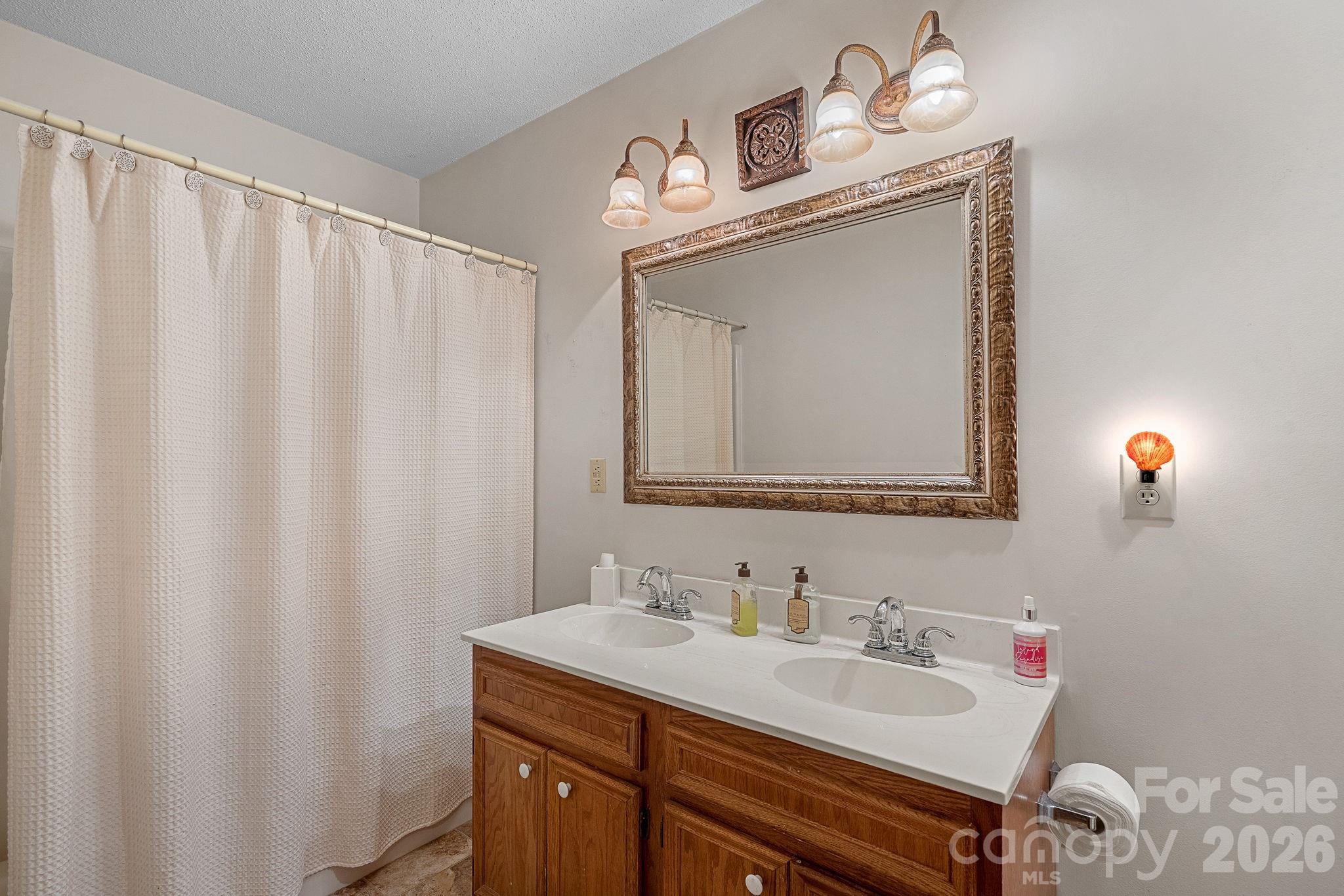 5215 Club View Drive Concord NC 28025