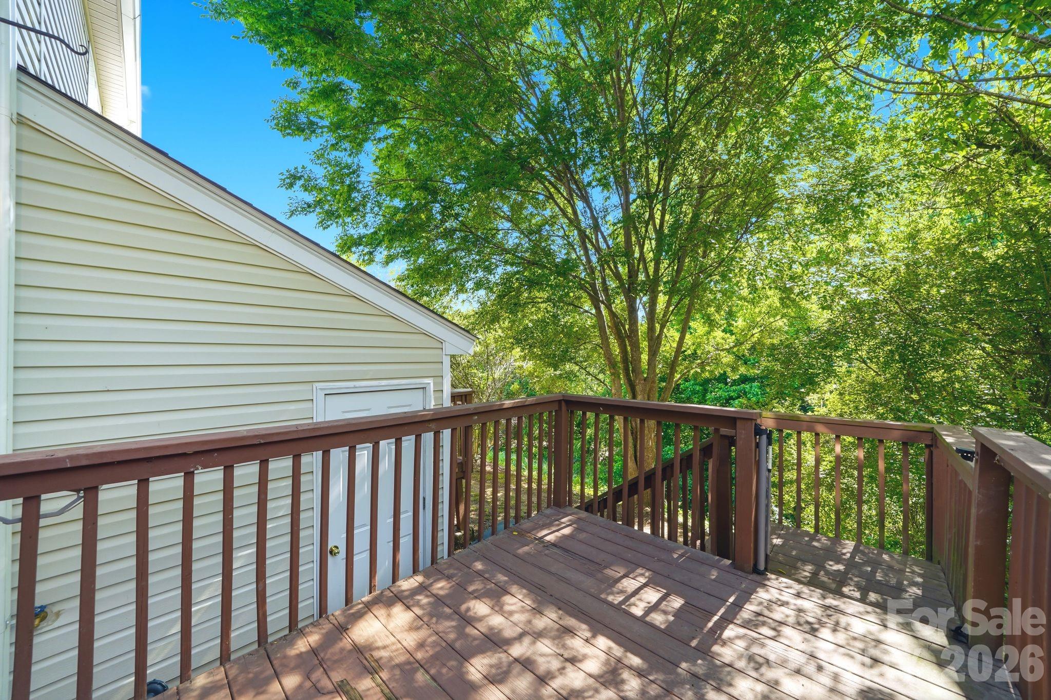 687 Rock Lake Glen Fort Mill SC 29715