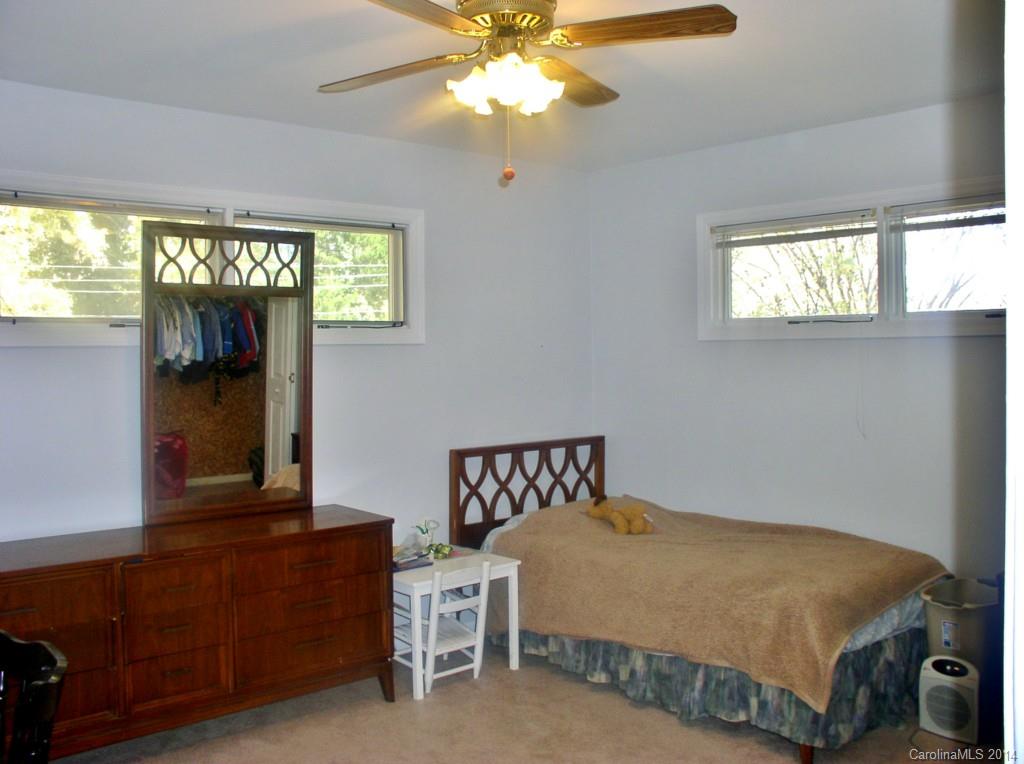 127 Kensett Avenue Charlotte NC 28214