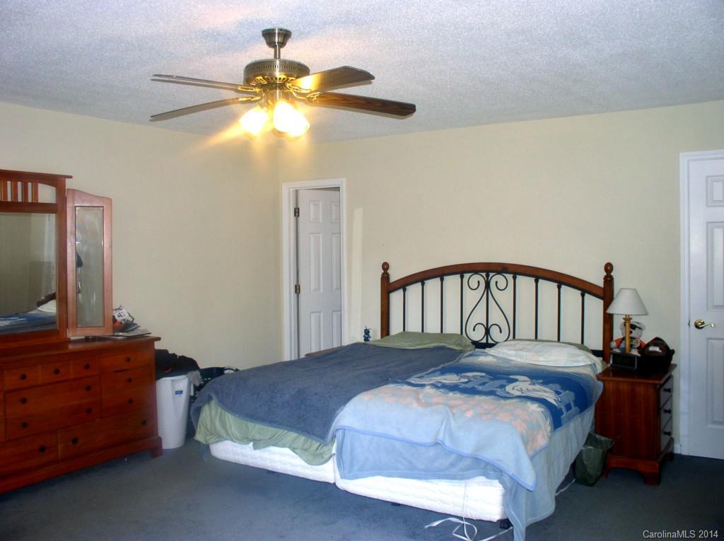 127 Kensett Avenue Charlotte NC 28214