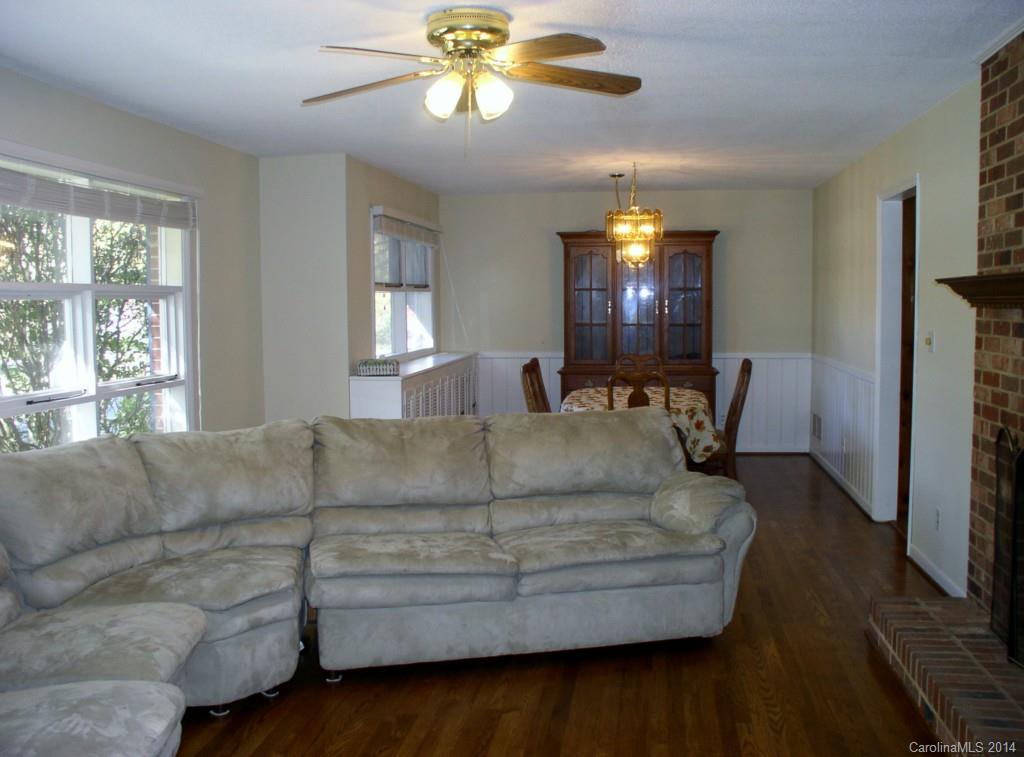 127 Kensett Avenue Charlotte NC 28214
