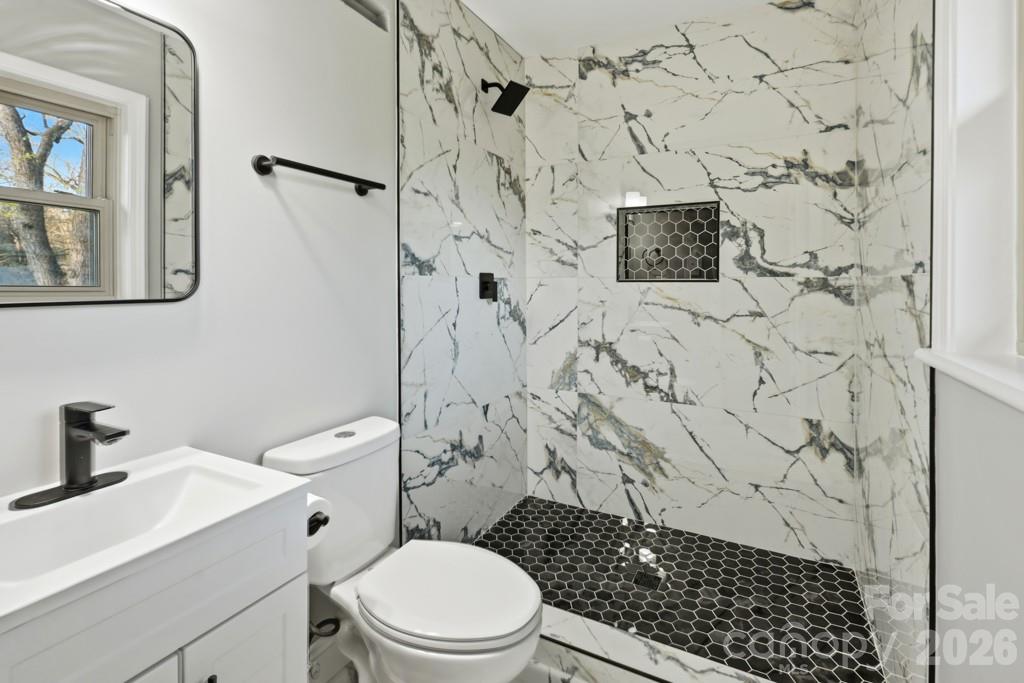 415 Kimmswick Road Charlotte NC 28214