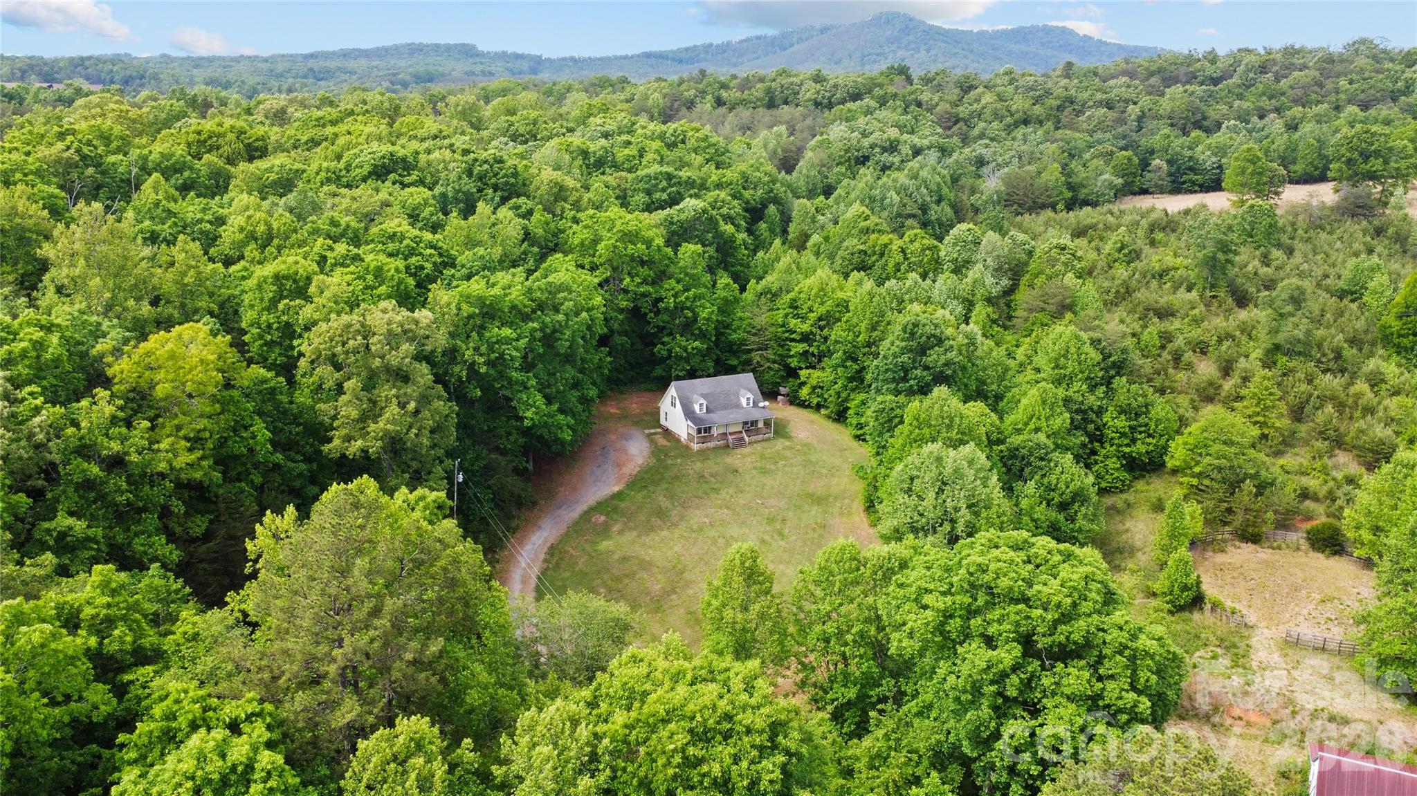 6582 Hoot Owls Hollow Road Hickory NC 28602