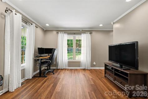 143 Walnut Hollow Lane Mooresville NC 28115
