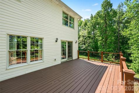 143 Walnut Hollow Lane Mooresville NC 28115