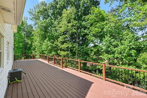 143 Walnut Hollow Lane Mooresville NC 28115