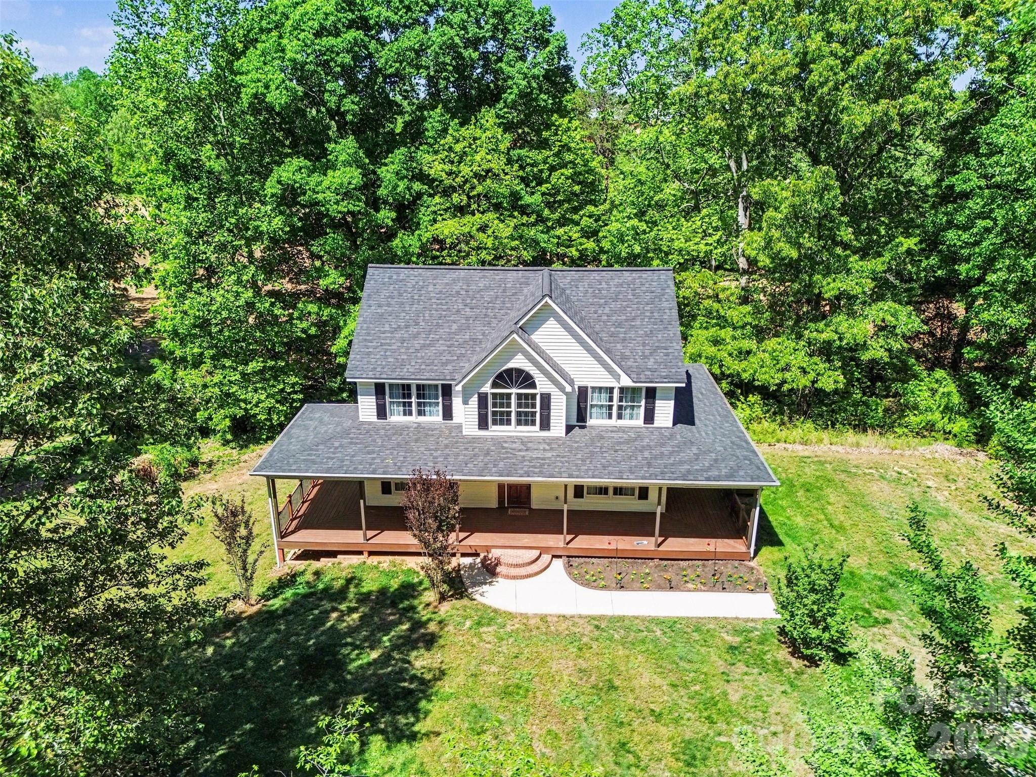 143 Walnut Hollow Lane Mooresville NC 28115