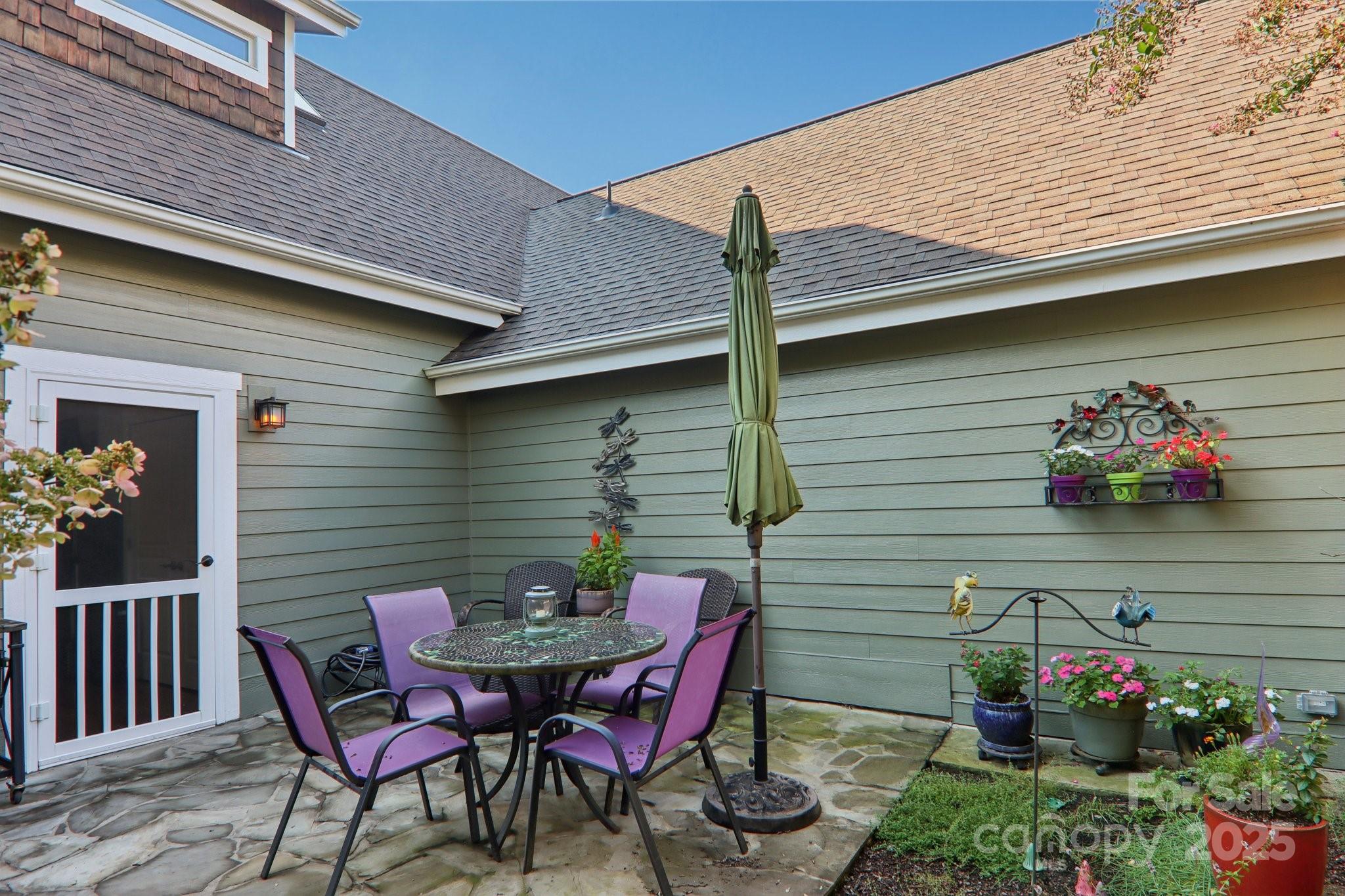 5 Olde Cottage Lane Asheville NC 28803